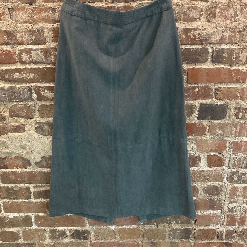 Norton Studio Knee Length, Skirt Size 6 Plush Suede-like Gray Green